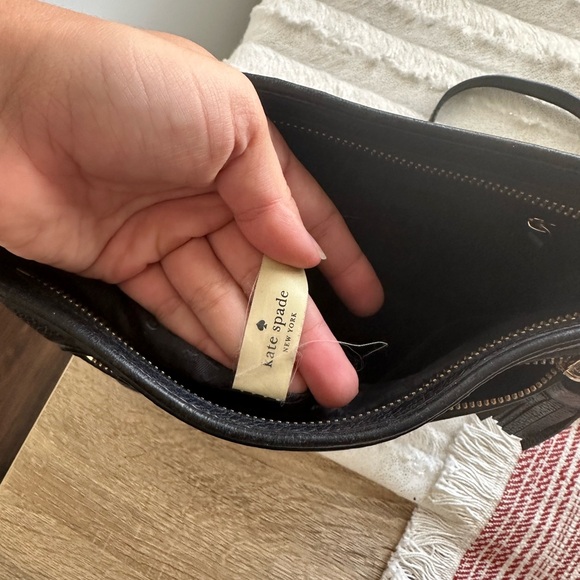 Kate Spade New York Chester Street Dessi Crossbody Tassel Bag black leather - Picture 3 of 3